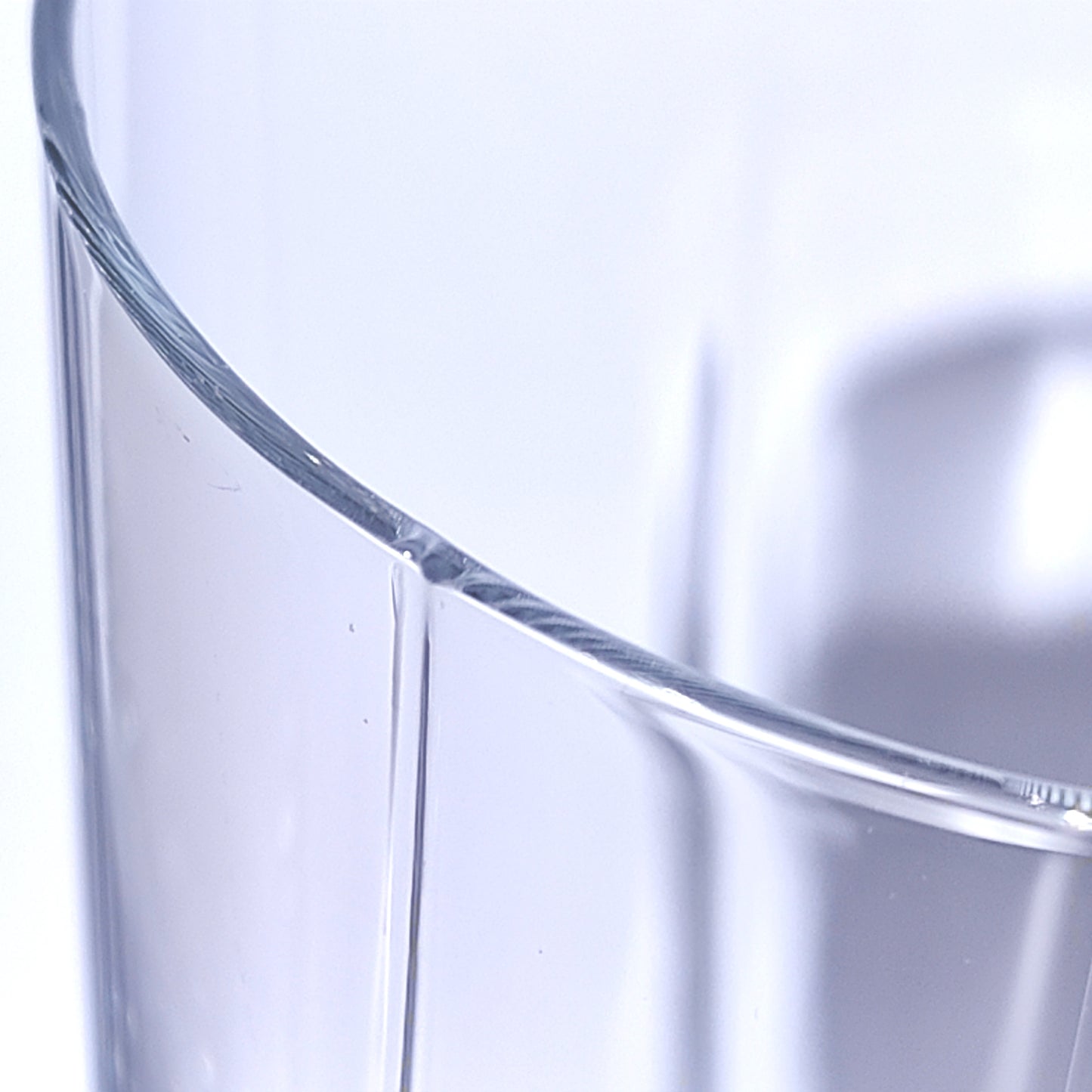 Silesiabecher Bierglas bzw. Kaltgetränkeglas mit Innenoptik, sehr filigran, 27 cl ohne Füllstrich bei 0,2 l